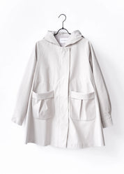 Lightweight rain jacket