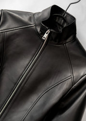 Short leather jacket