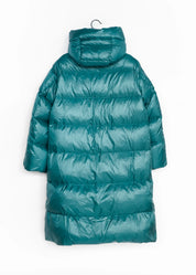 Langer Daunenmantel mit Kapuze