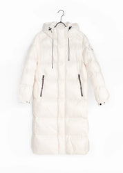 Langer Daunenmantel mit Kapuze