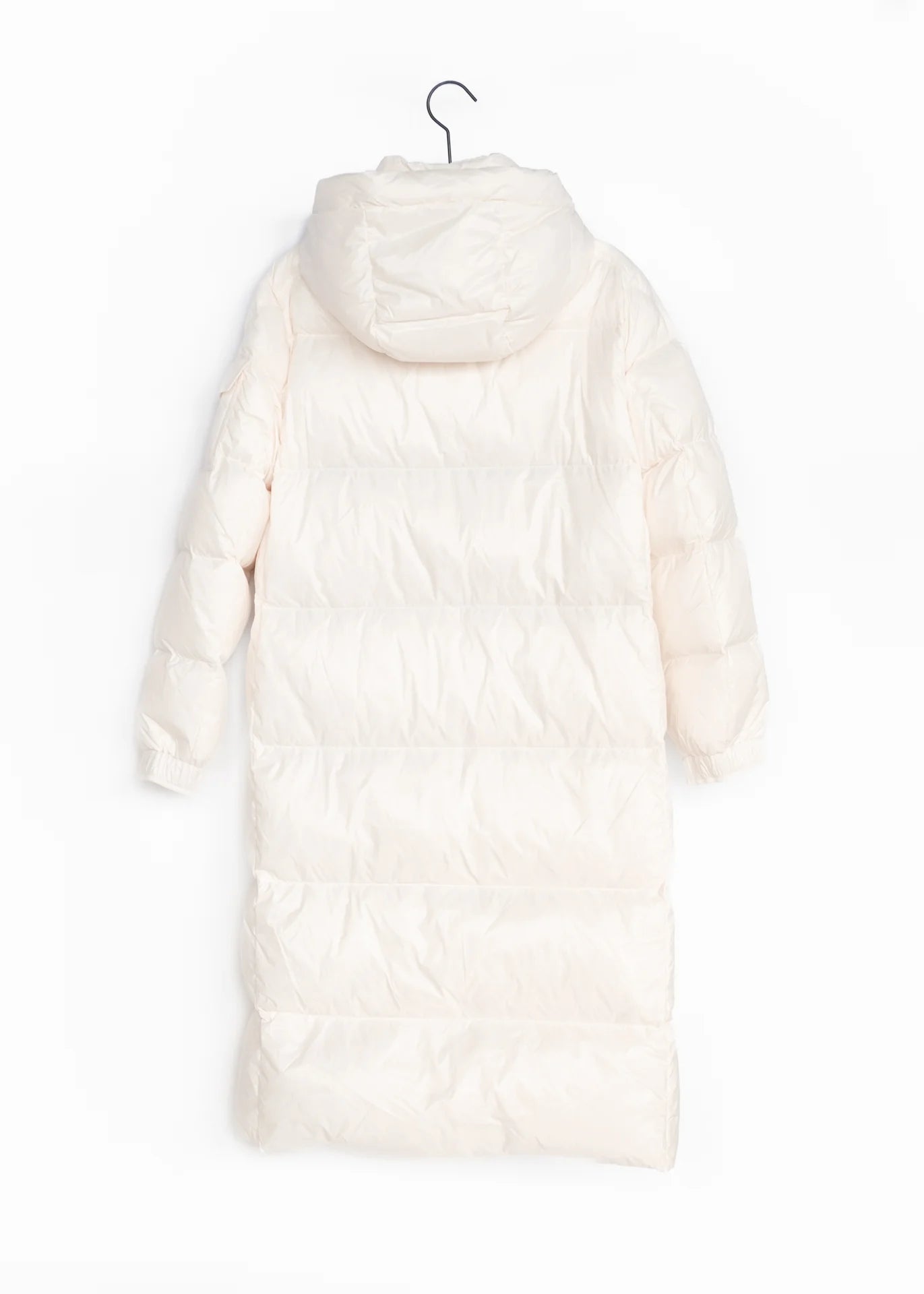 Langer Daunenmantel mit Kapuze