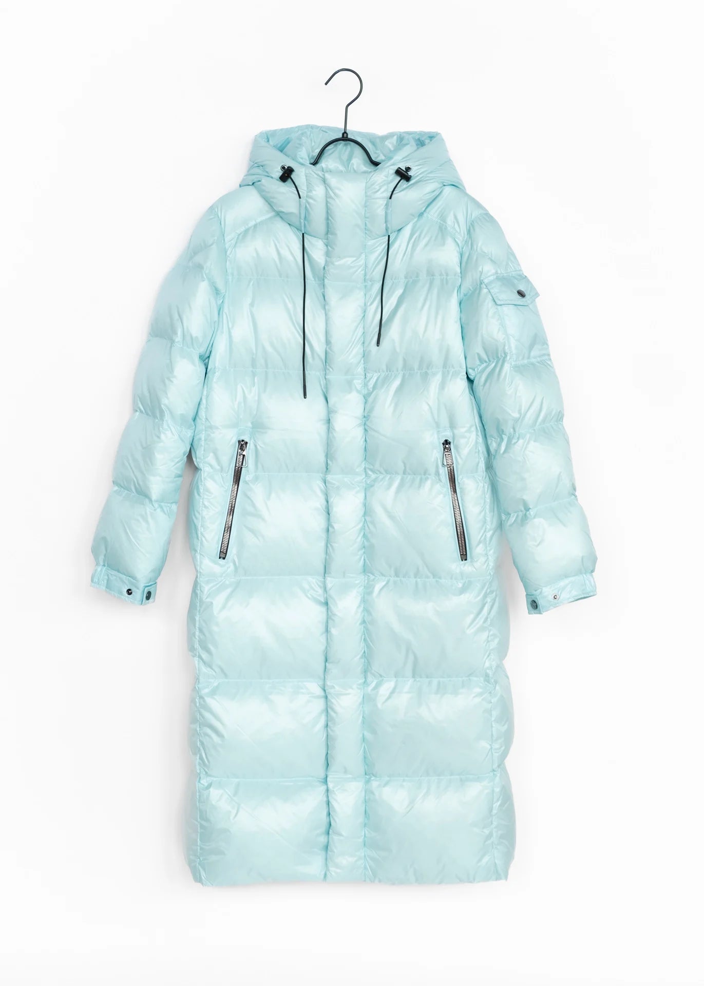 Langer Daunenmantel mit Kapuze