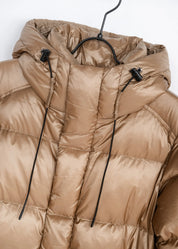 Langer Daunenmantel mit Kapuze