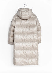 Langer Daunenmantel mit Kapuze