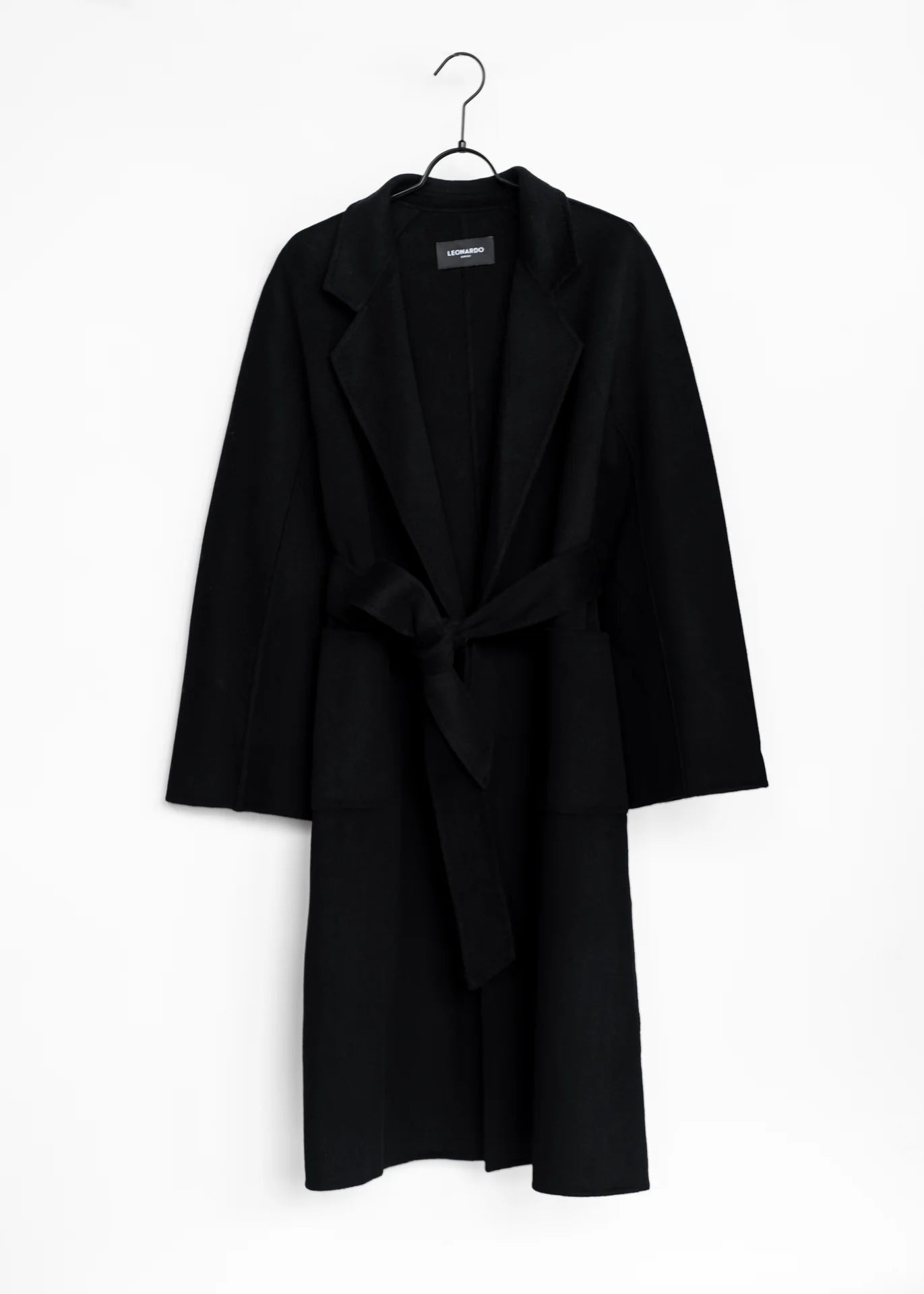 Wollmantel mit Bindegürtel