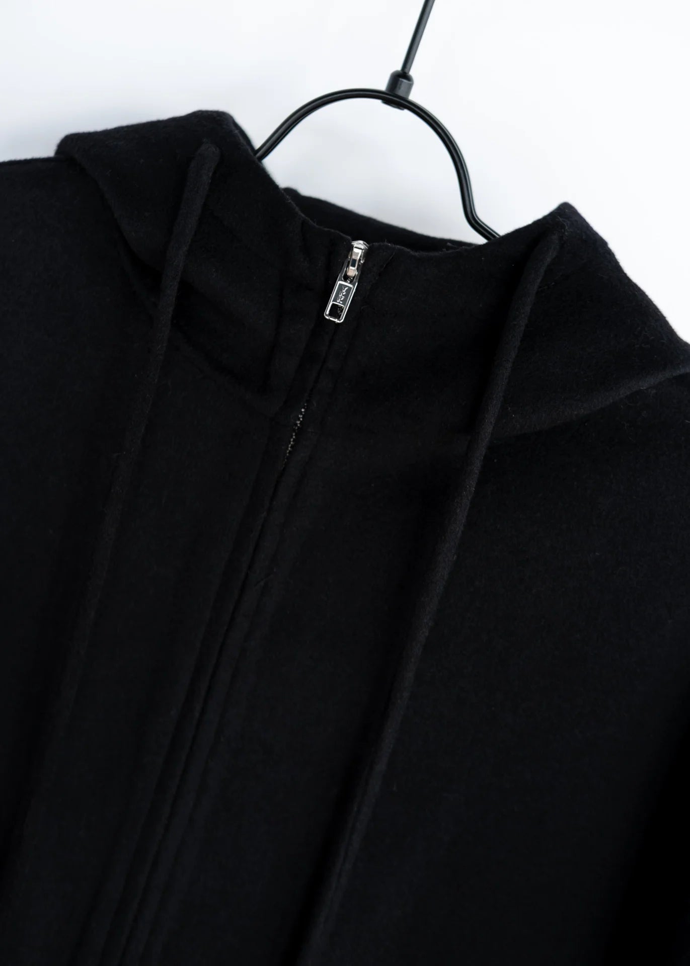 Wollmantel mit Kapuze