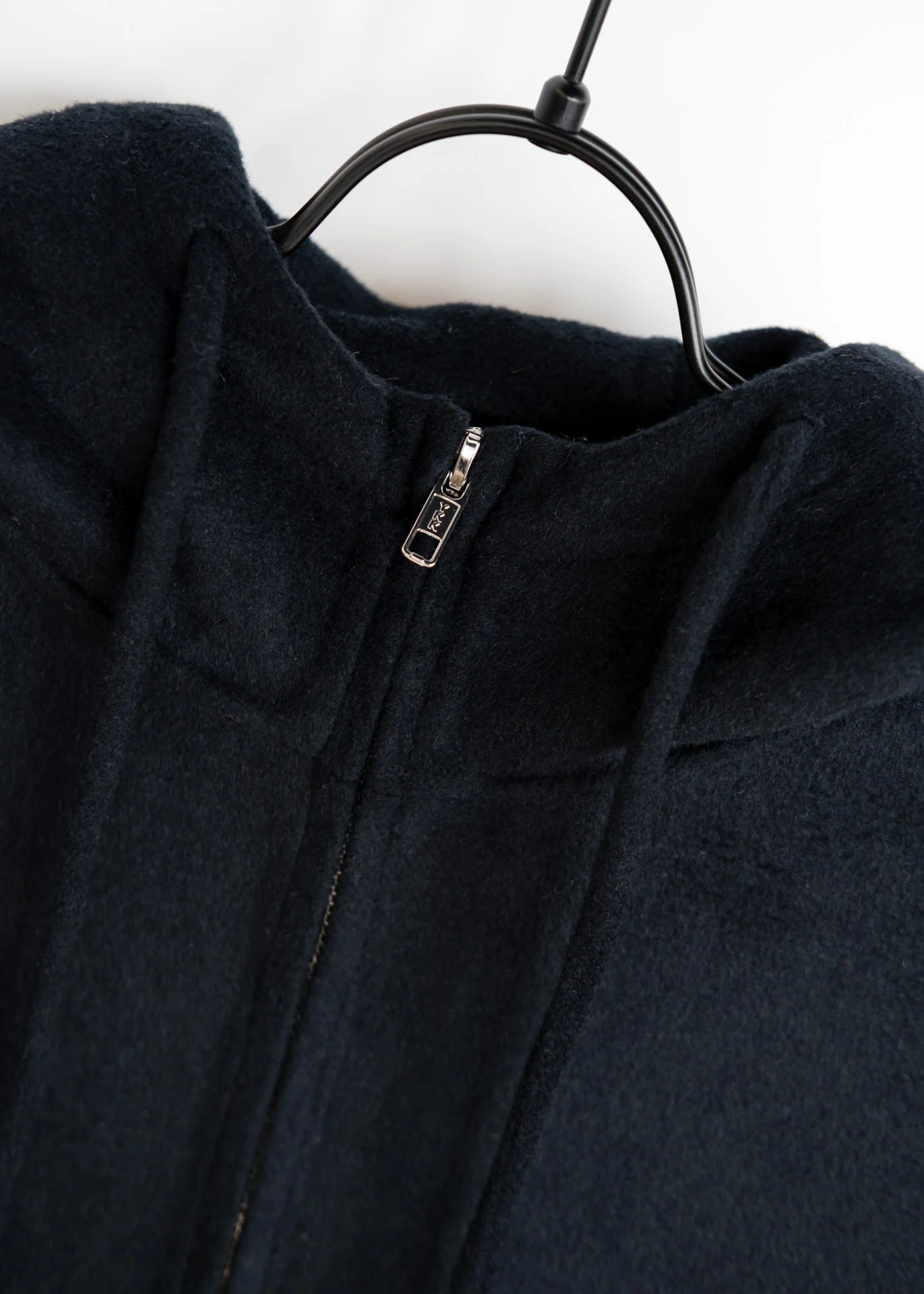 Wollmantel mit Kapuze