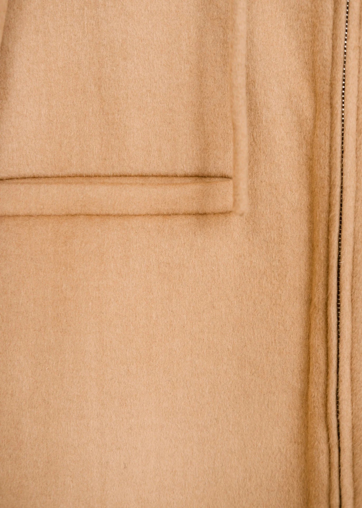 Wollmantel mit Kapuze