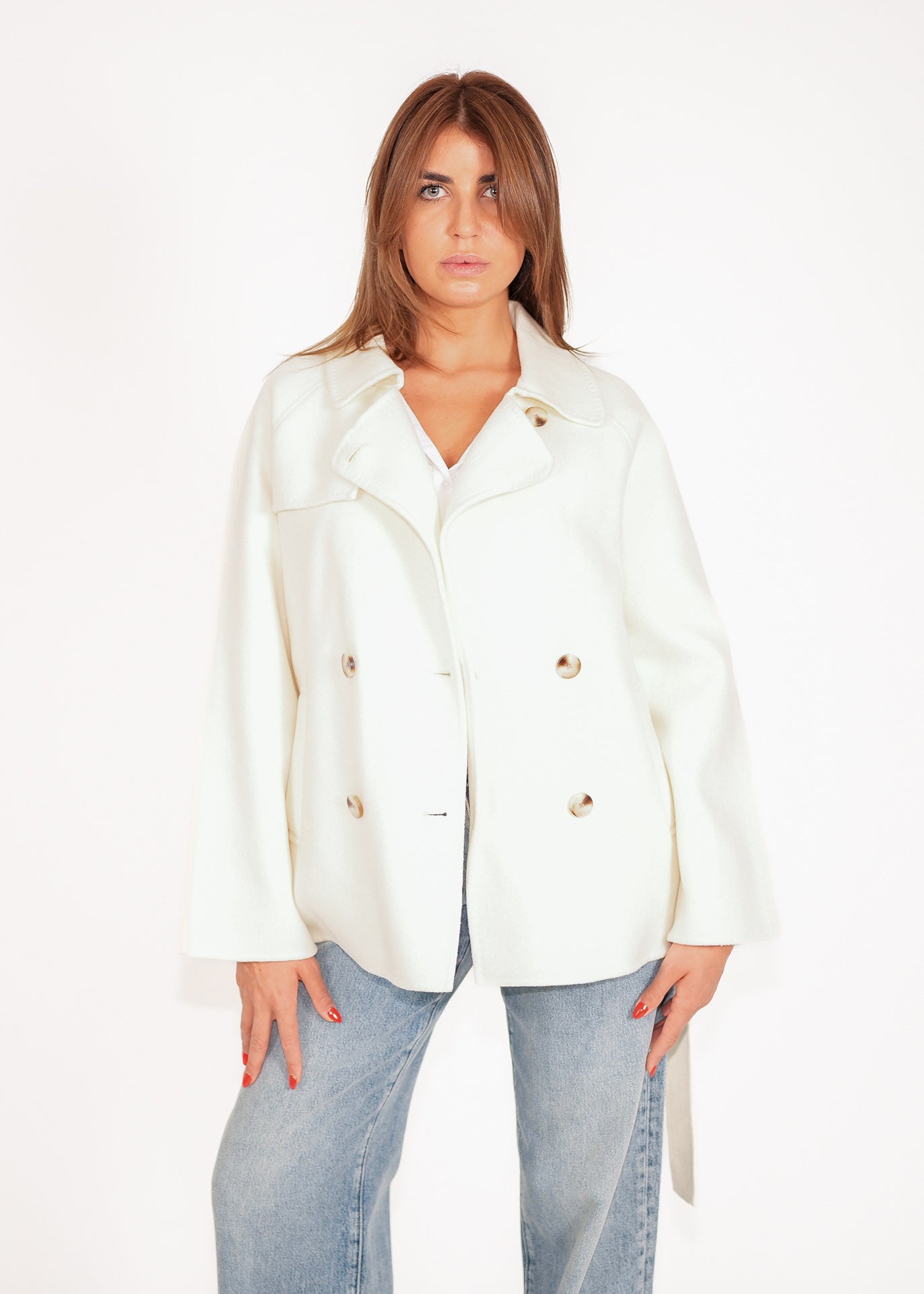 Wolljacke mit Bindegürtel