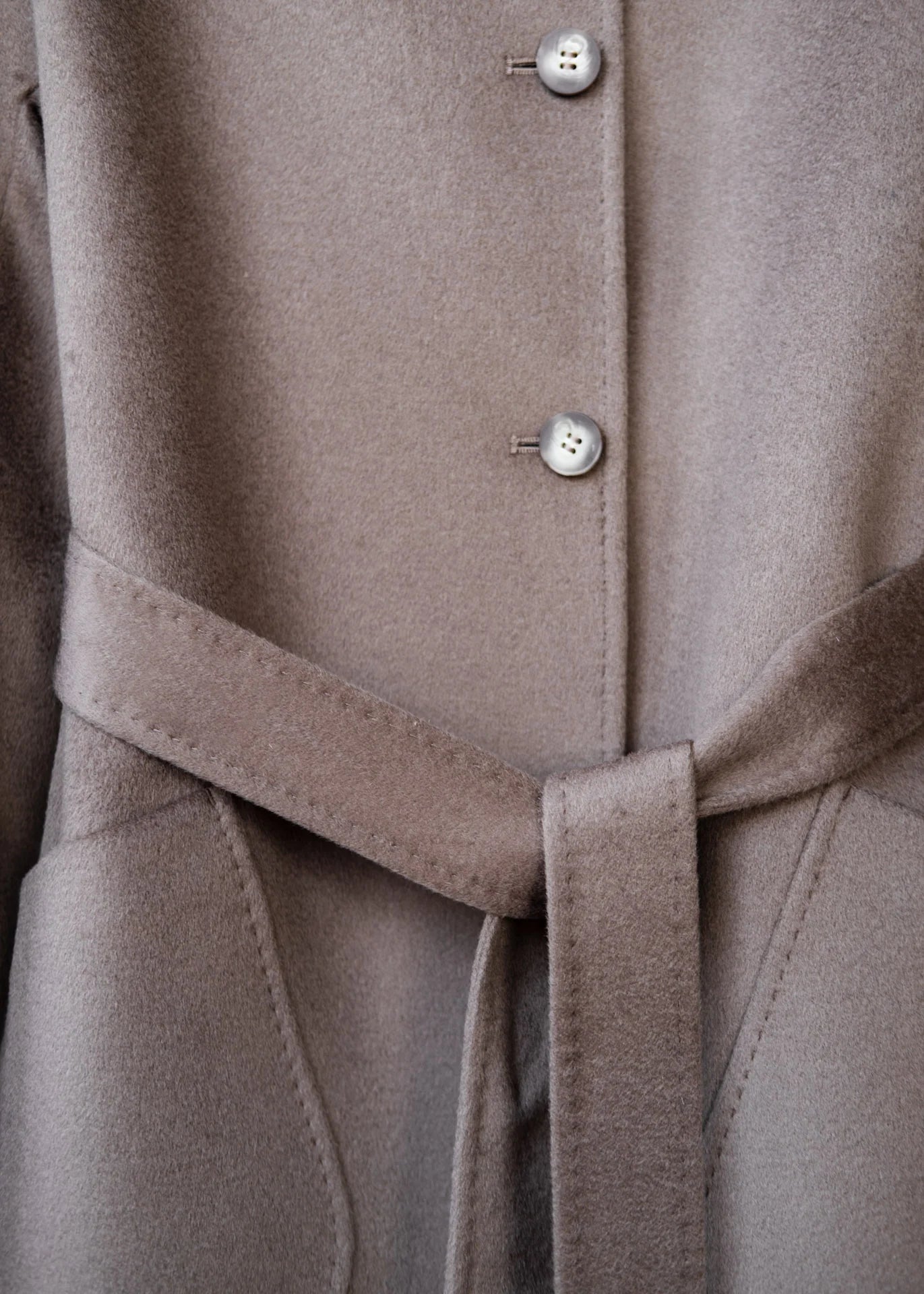 Wollmantel mit Stehkragen
