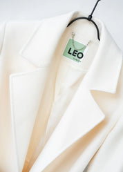 Langer Wollmantel mit Gürtel