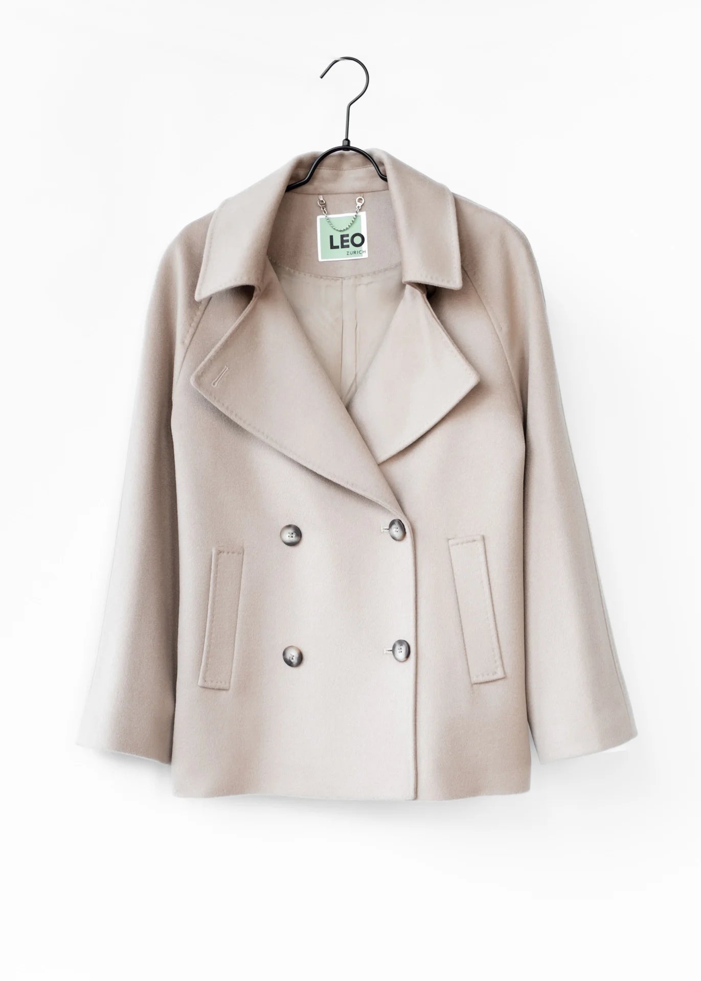 Short Wool Coat for Women – Double-Breasted Beige – Leonardo Zürich