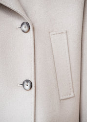 Kurzer Zweireihiger-Mantel