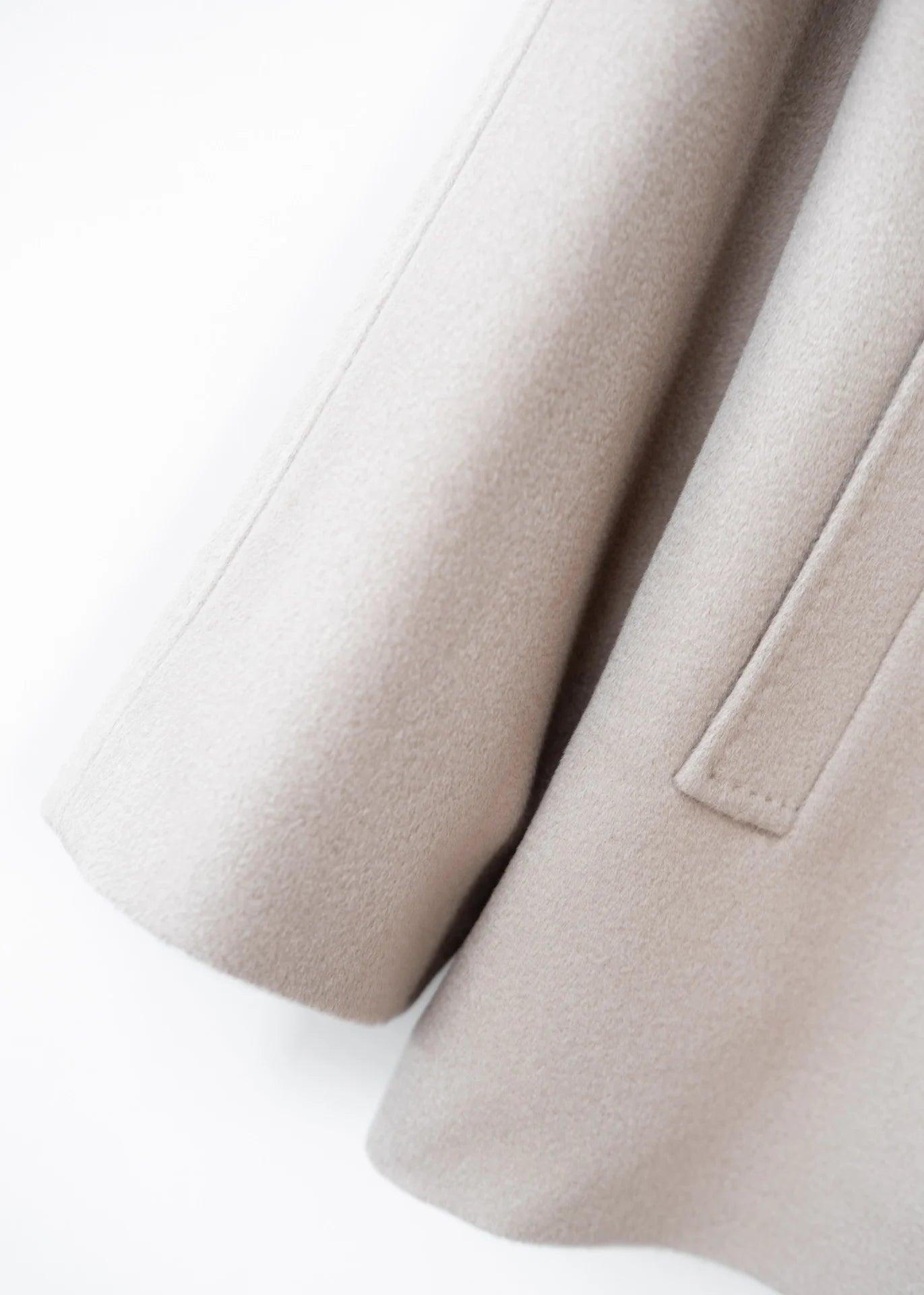 Kurzer Zweireihiger-Mantel