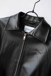 Cropped jacket made of vegan leather
