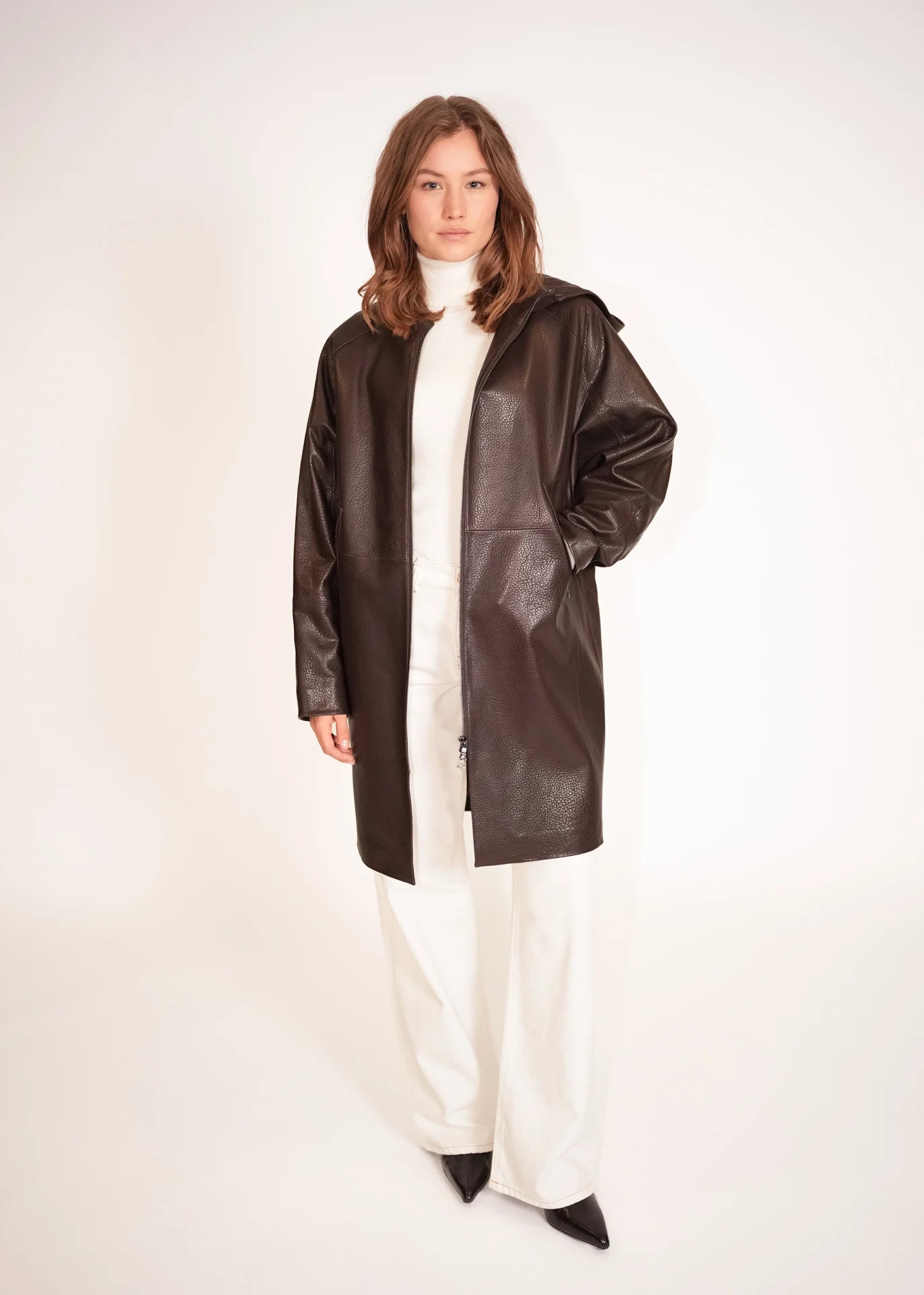 Ledermantel mit Kapuze