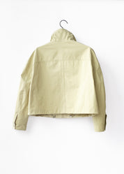 Lightweight jacket with collar