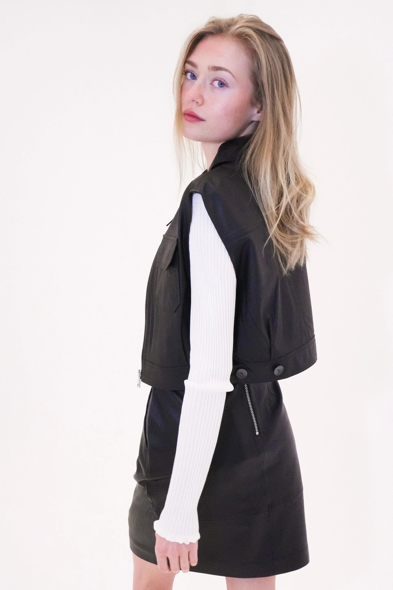 Cropped gilet made of vegan leather