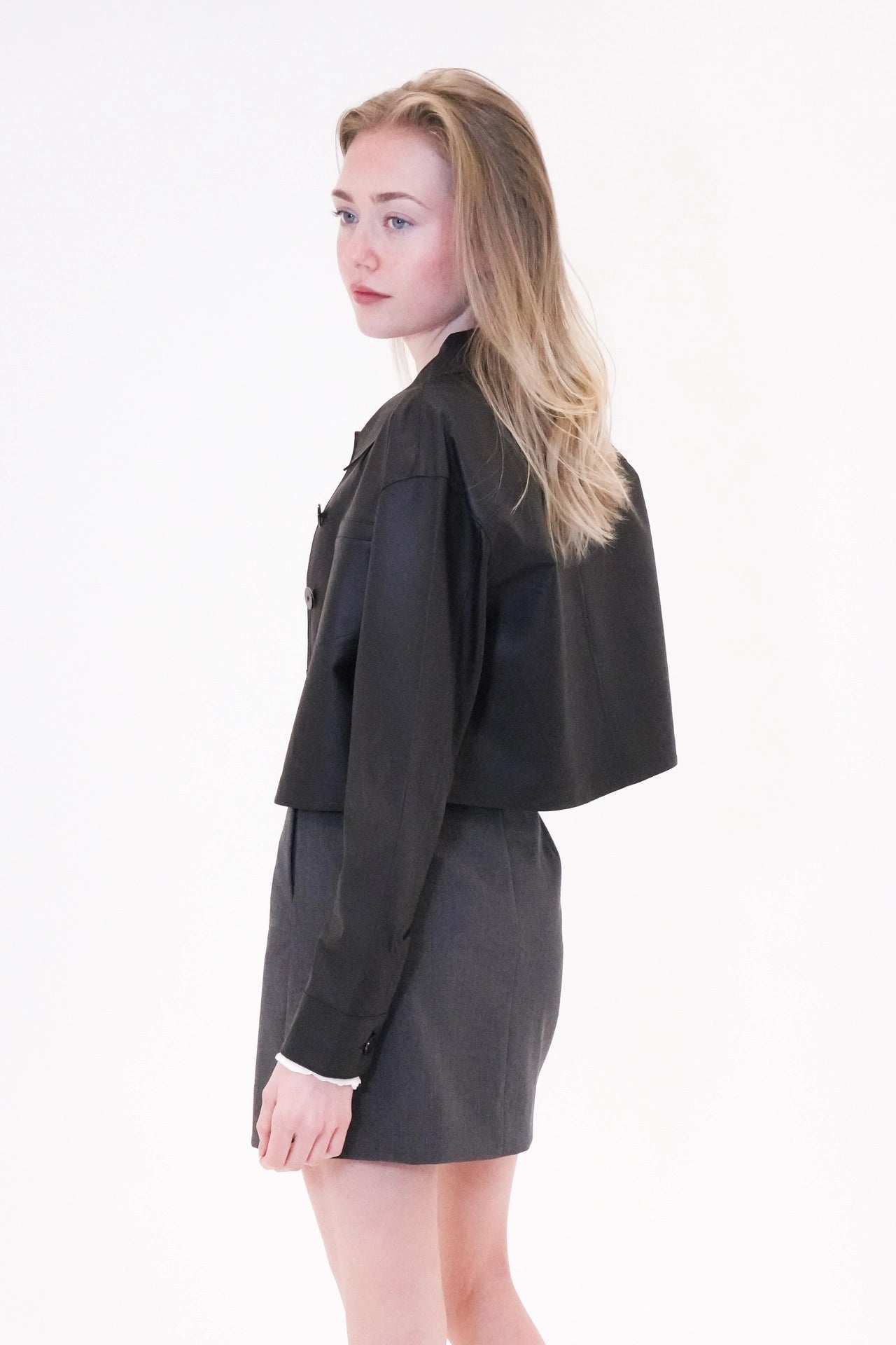 Cropped jacket made of vegan leather