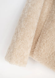 Teddyjacke mit Kapuze