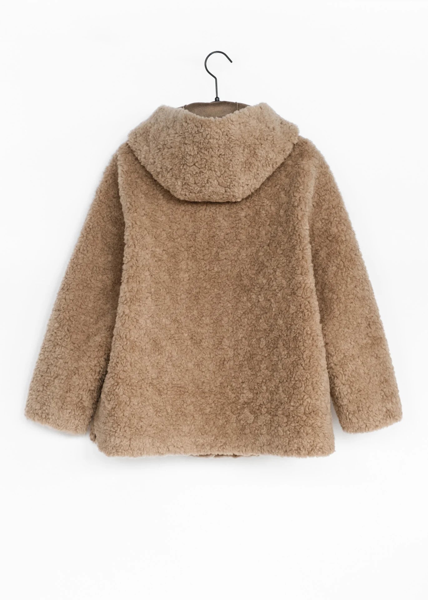 Lange Teddyjacke mit Kapuze