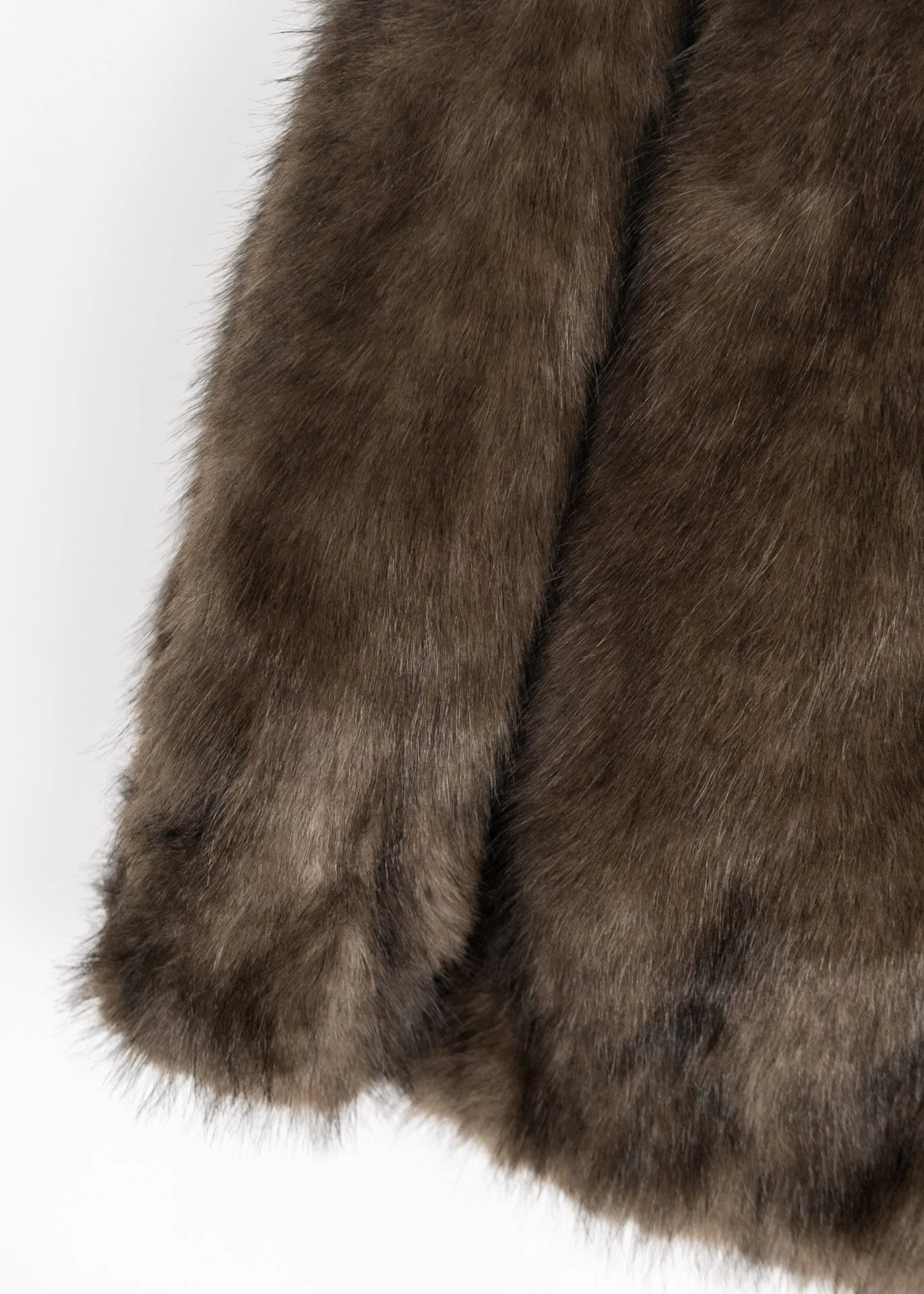 Faux Fur Jacke mit Kapuze