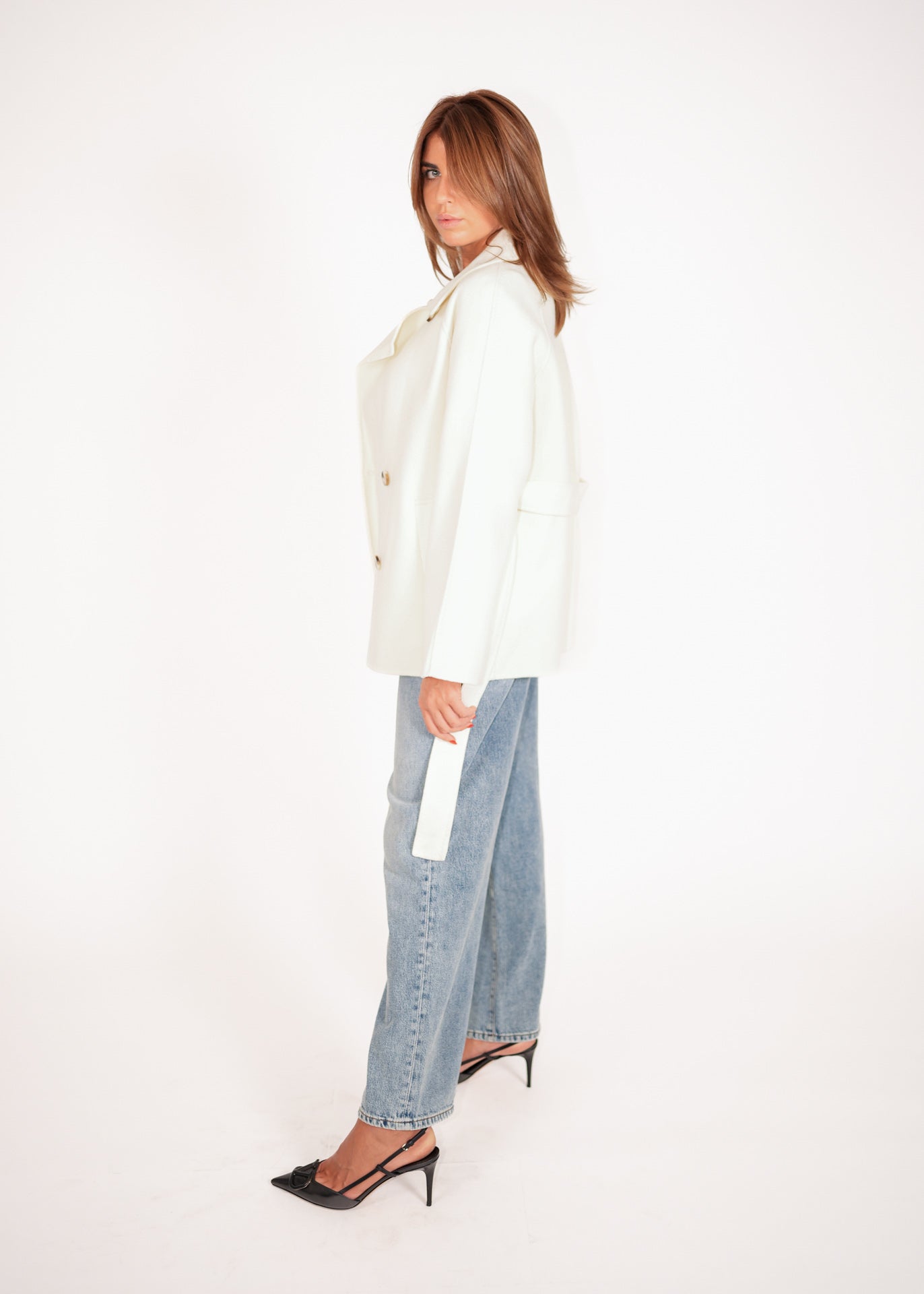 Wolljacke mit Bindegürtel