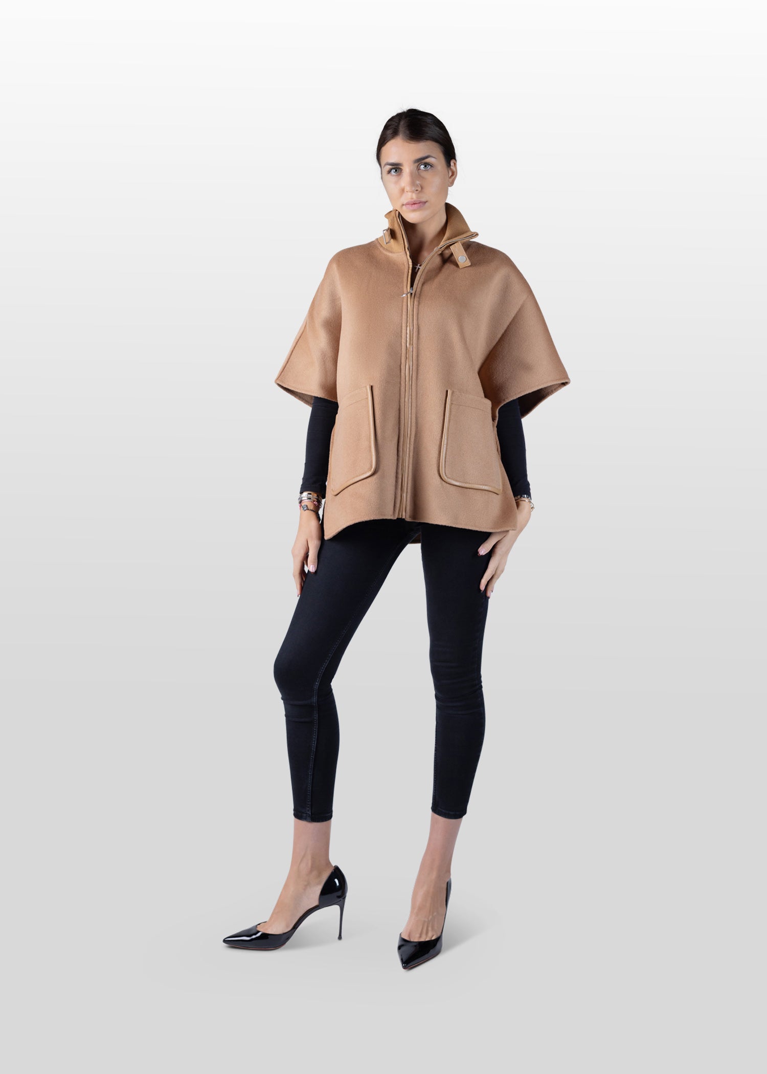 Wollen Cape