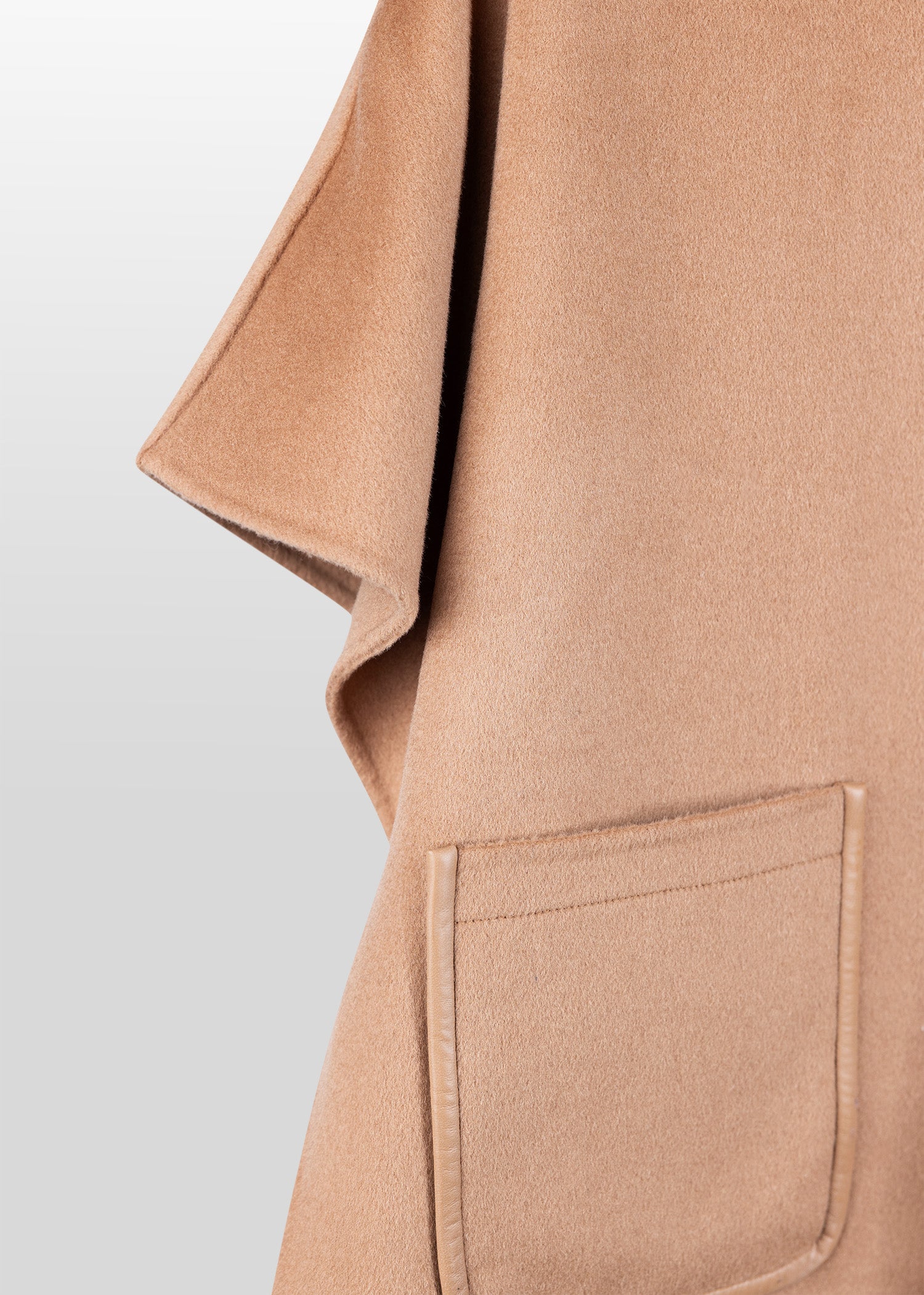Wollen Cape