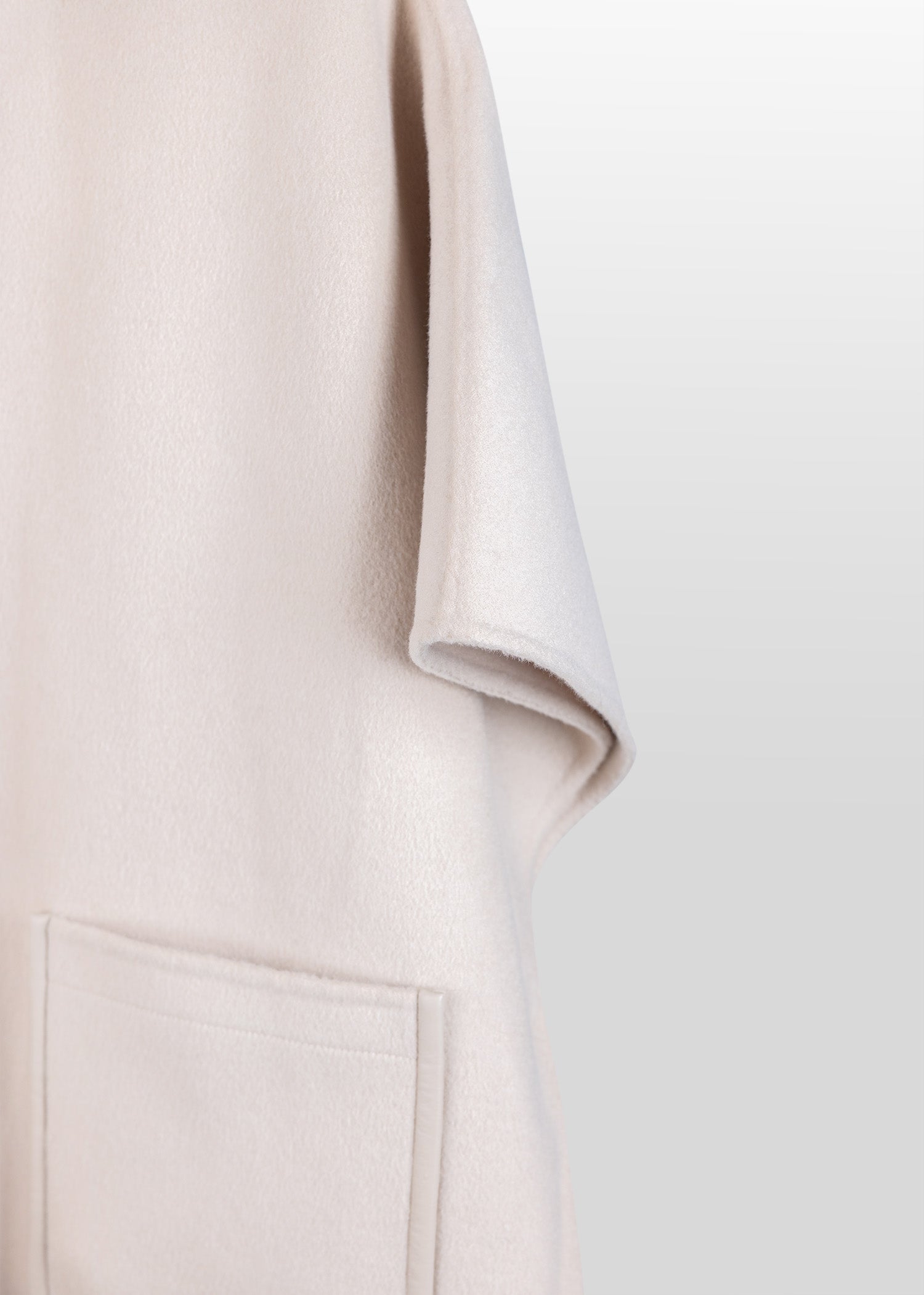 Wollen Cape
