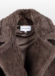 Oversized Teddy Mantel