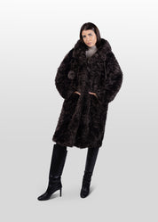 Oversized Teddy Mantel