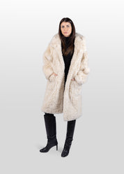 Oversized Teddy Mantel