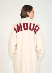 Oversized Teddy Mantel – Amour