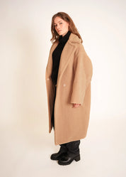 Oversized Teddy Mantel