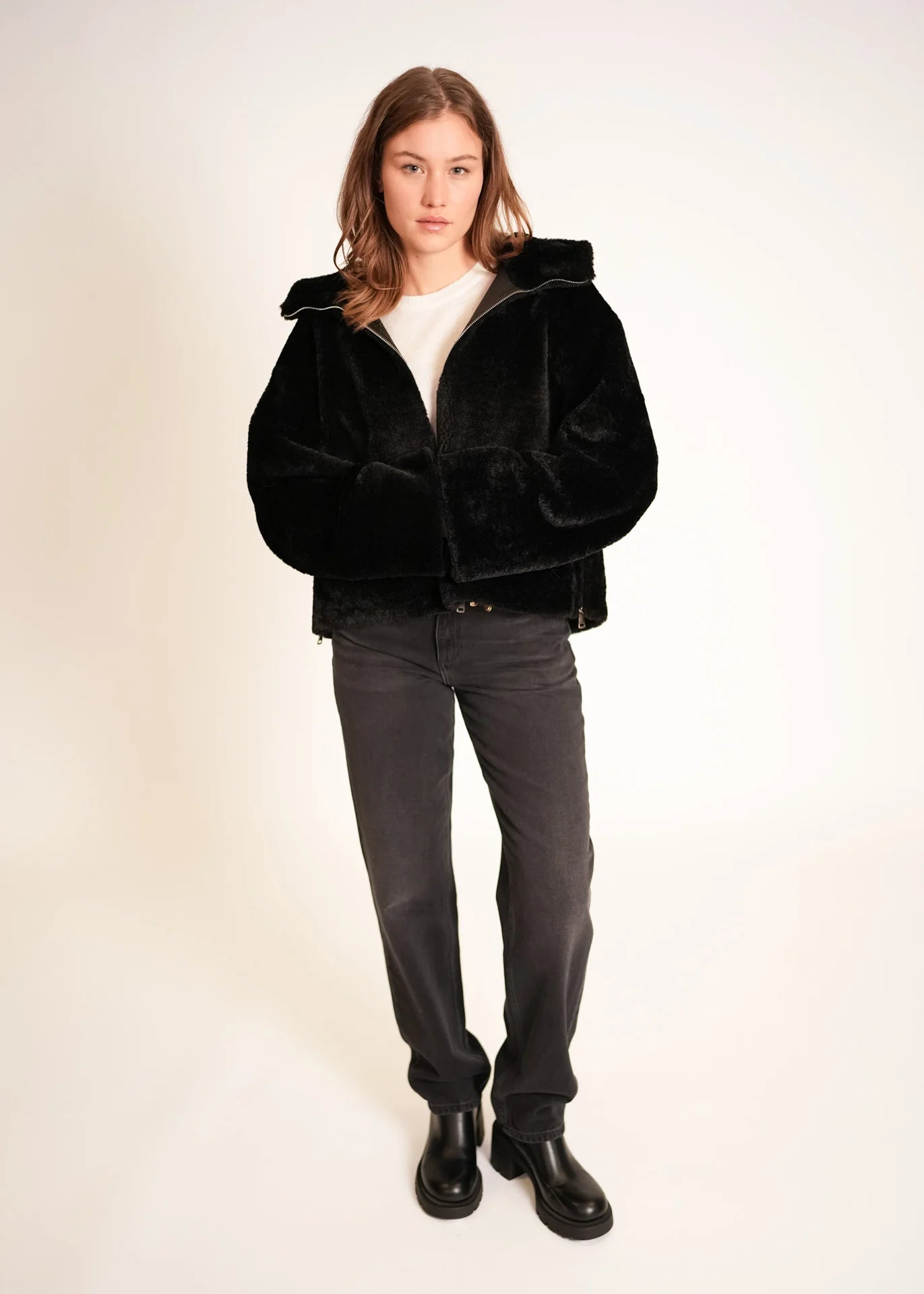 Teddyjacke mit Kapuze