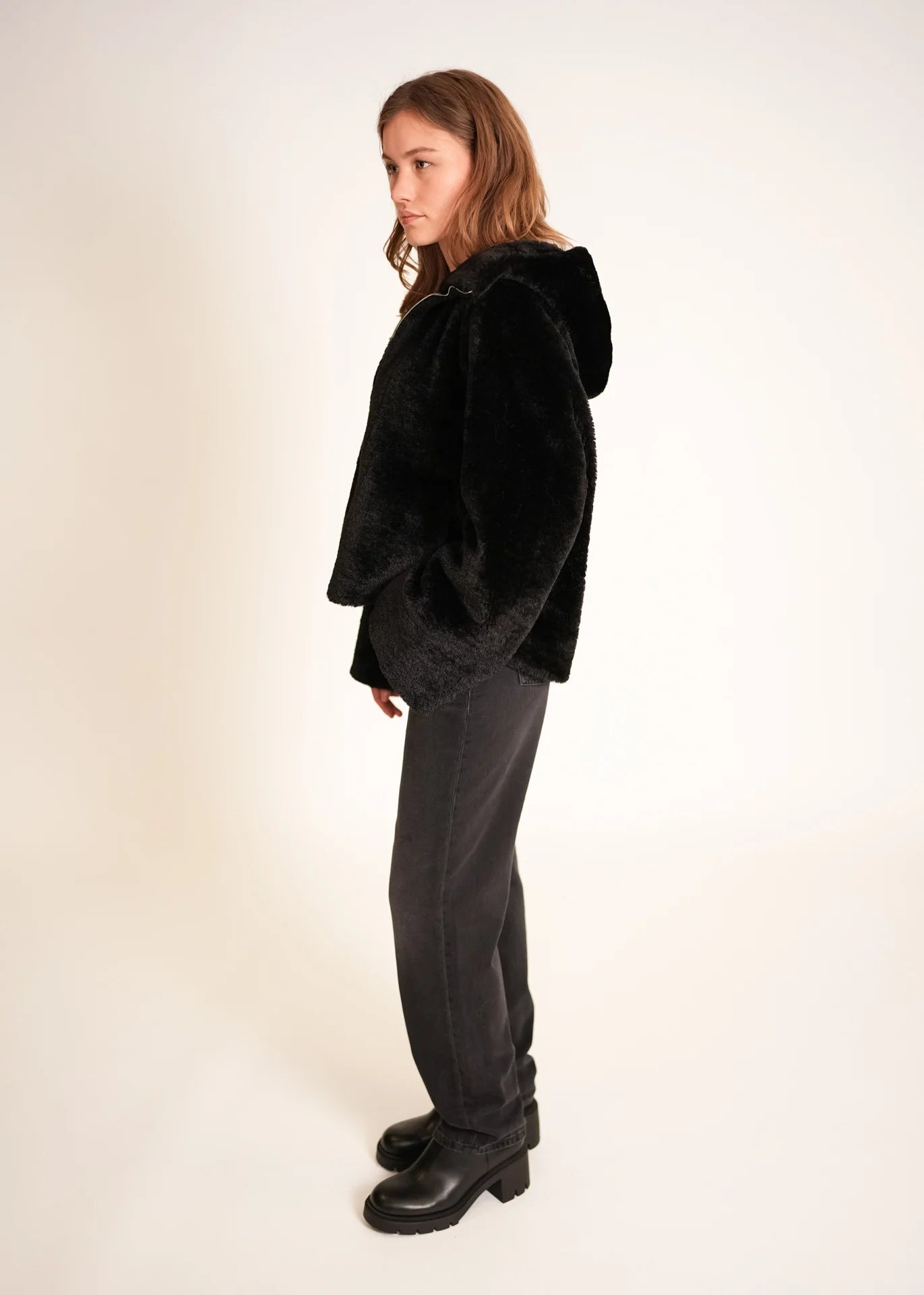Teddyjacke mit Kapuze