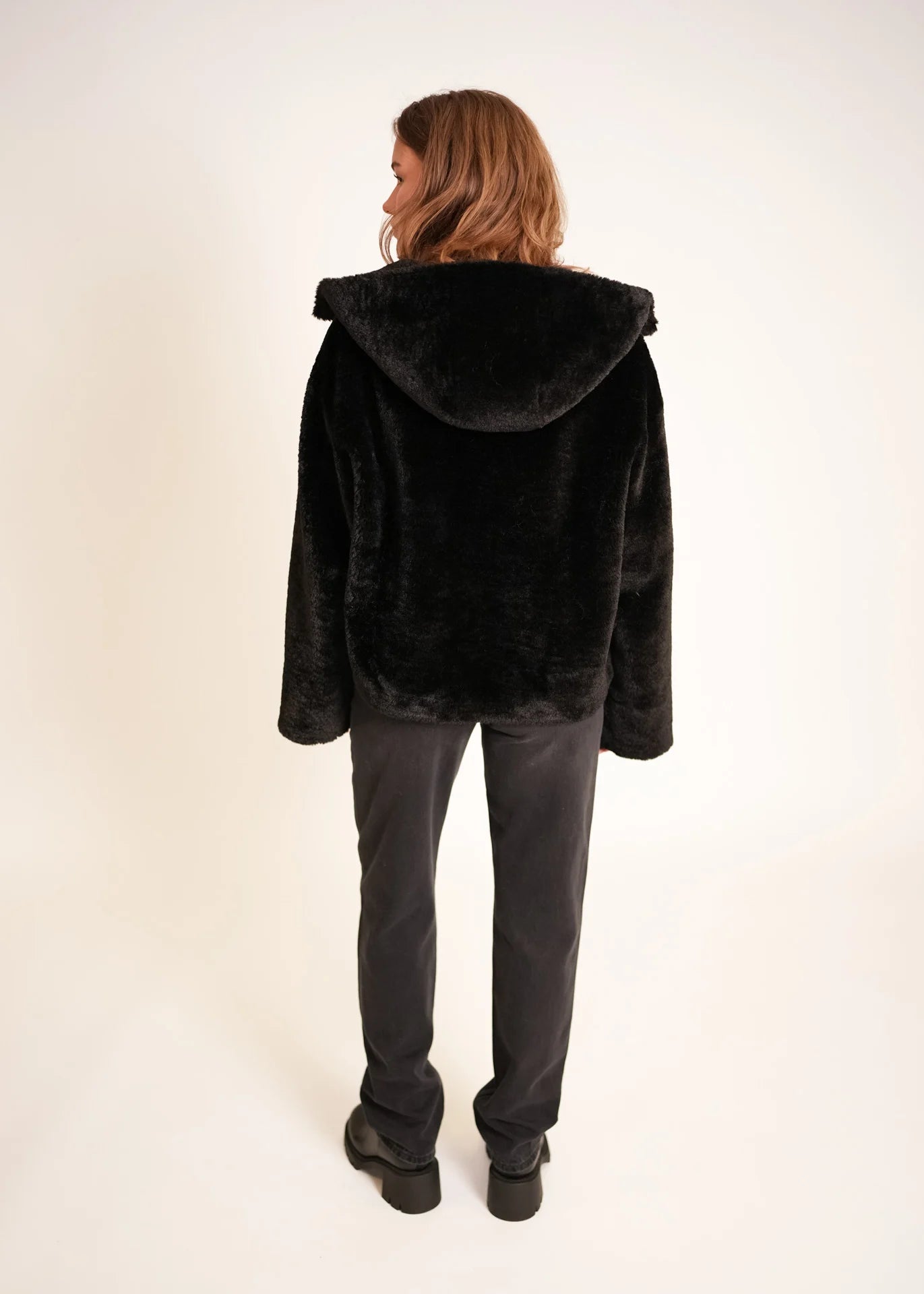 Teddyjacke mit Kapuze