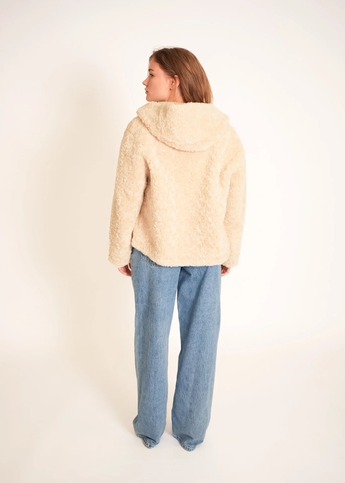 Teddyjacke mit Kapuze