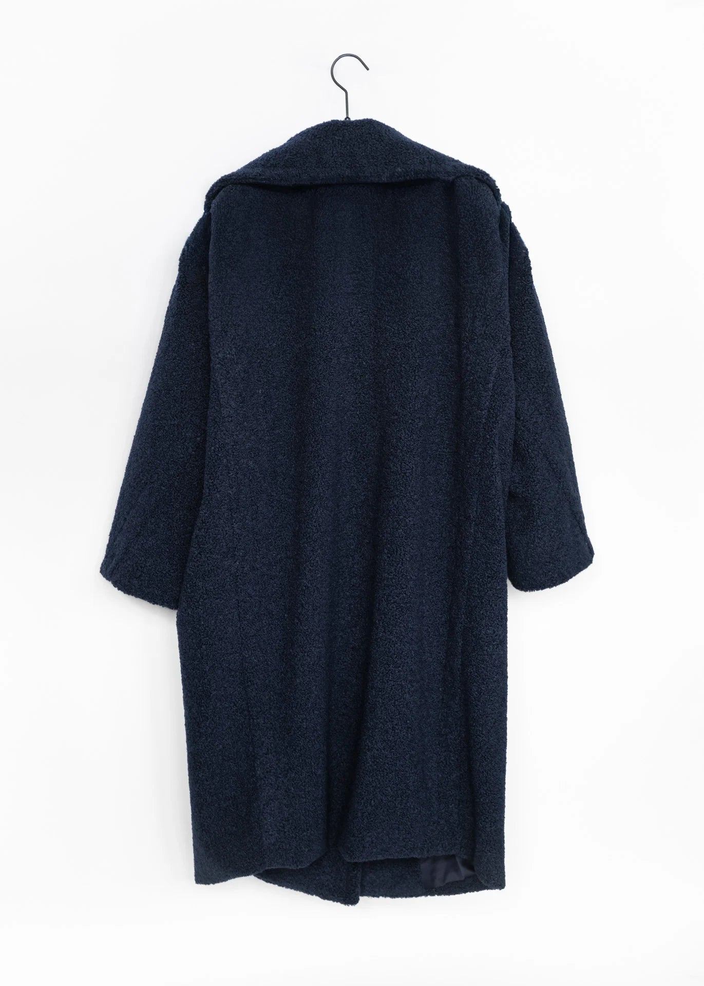 Oversized Teddy Mantel