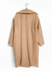 Oversized Teddy Mantel