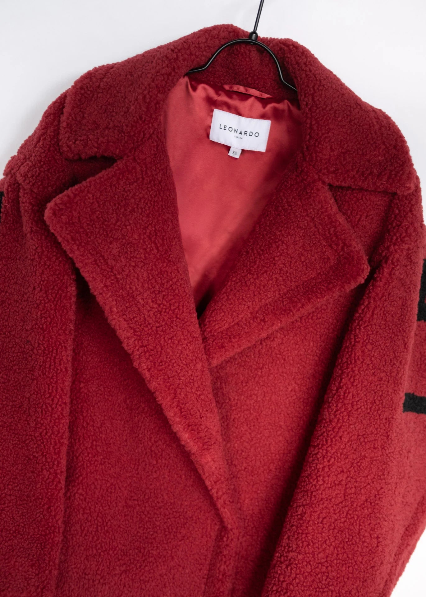 Oversized Teddy Mantel