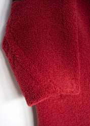 Oversized Teddy Mantel