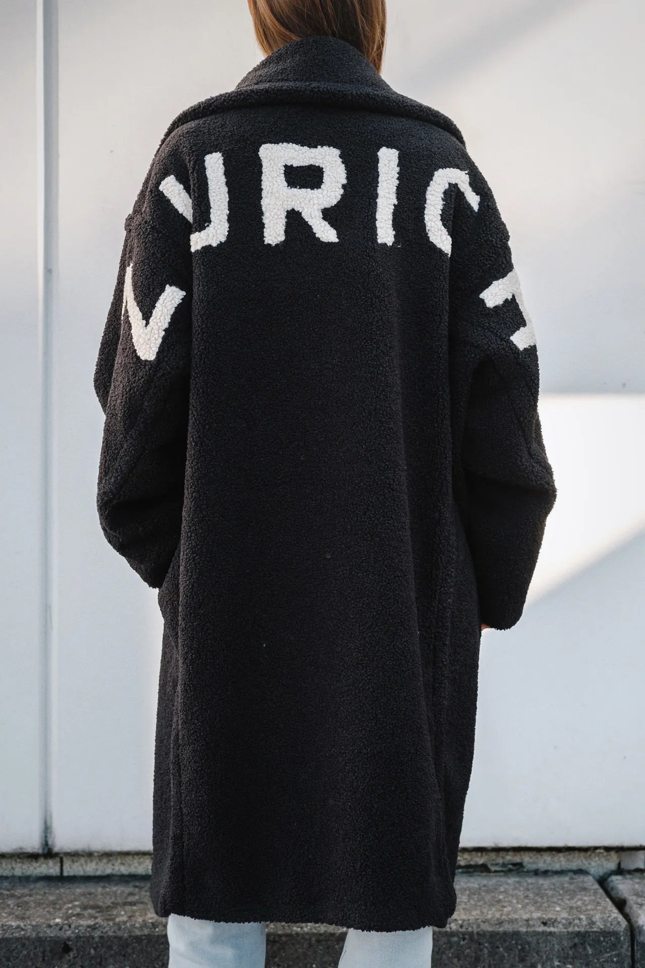 Oversized_Teddy_Coat_-_Zurich_Schwarz.webp